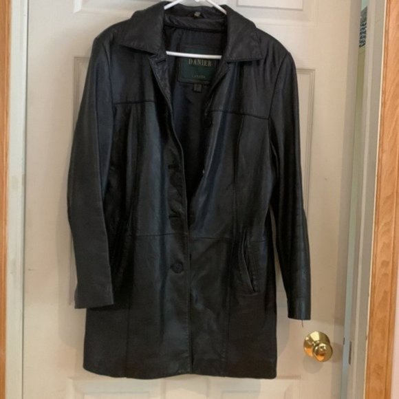 Danier Black Leather coat jacket size large - Picture 1 of 6